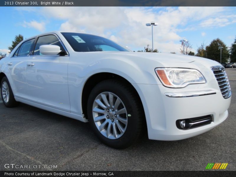 Bright White / Black 2013 Chrysler 300