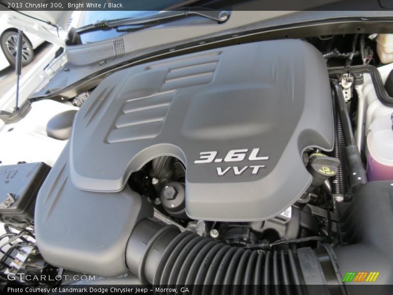 Bright White / Black 2013 Chrysler 300