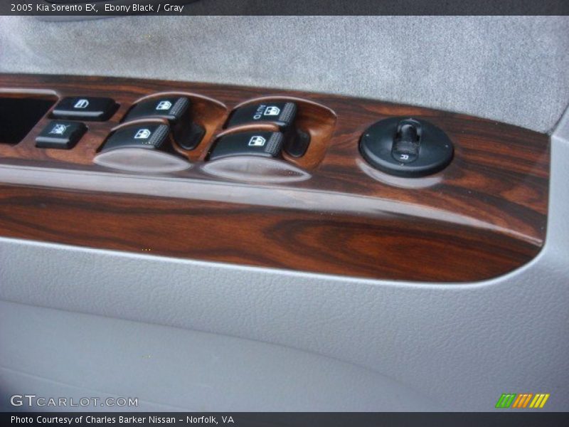 Ebony Black / Gray 2005 Kia Sorento EX