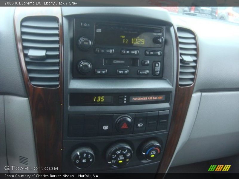 Ebony Black / Gray 2005 Kia Sorento EX