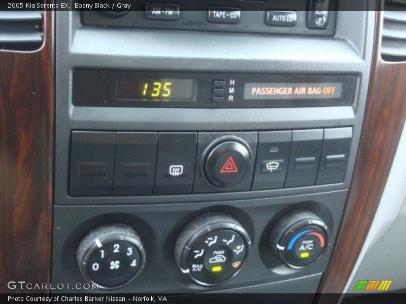 Ebony Black / Gray 2005 Kia Sorento EX