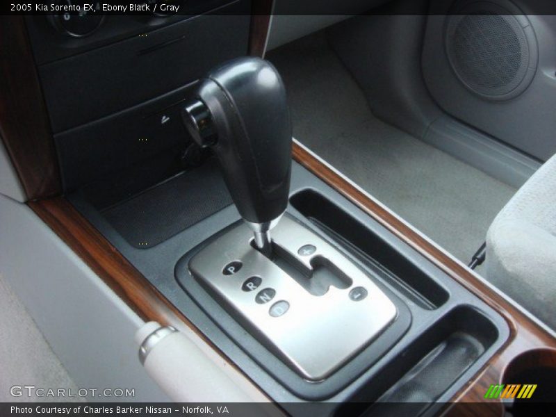 Ebony Black / Gray 2005 Kia Sorento EX