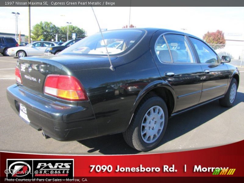 Cypress Green Pearl Metallic / Beige 1997 Nissan Maxima SE