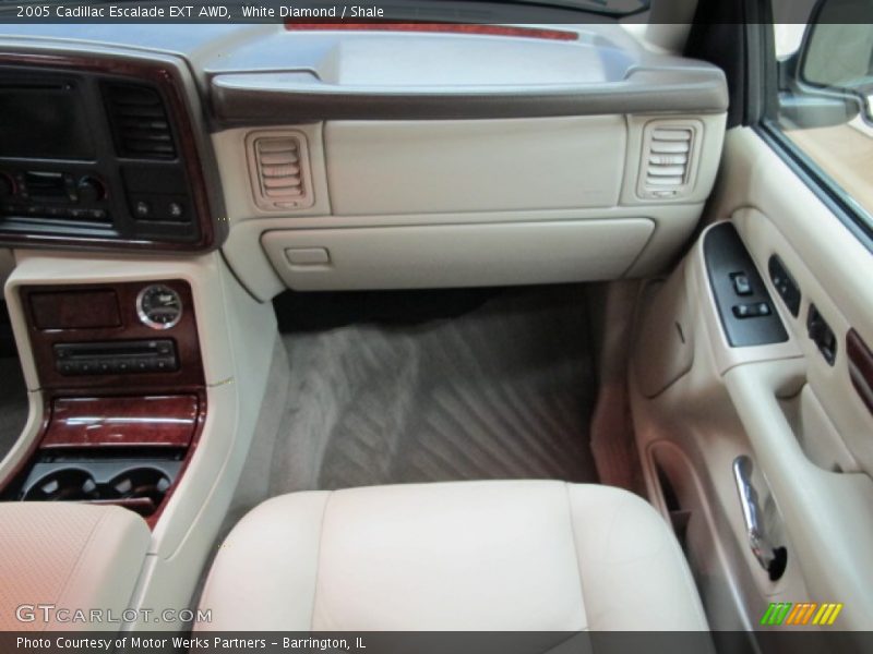 White Diamond / Shale 2005 Cadillac Escalade EXT AWD