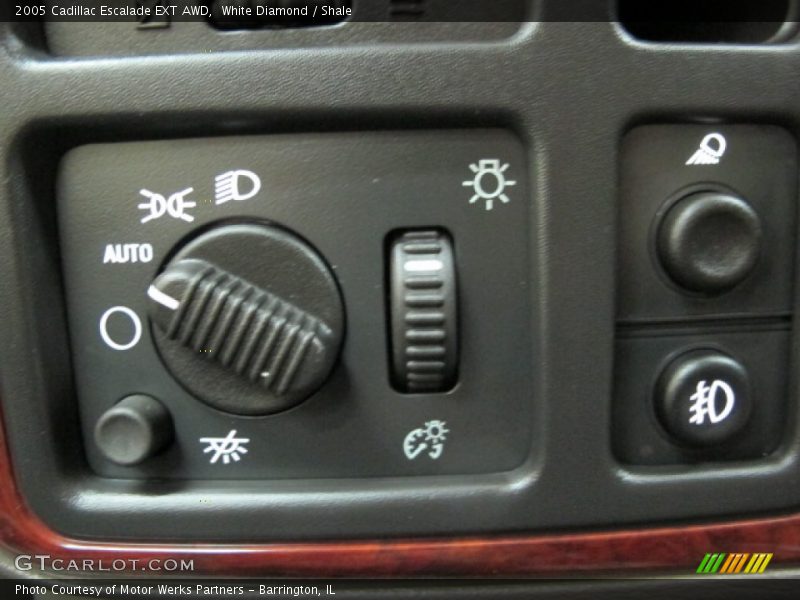 White Diamond / Shale 2005 Cadillac Escalade EXT AWD