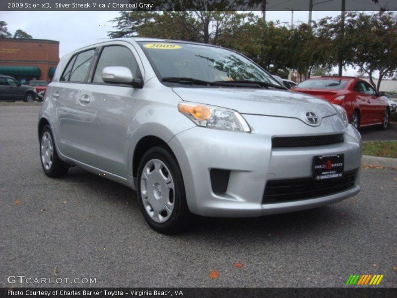 Silver Streak Mica / Charcoal Gray 2009 Scion xD