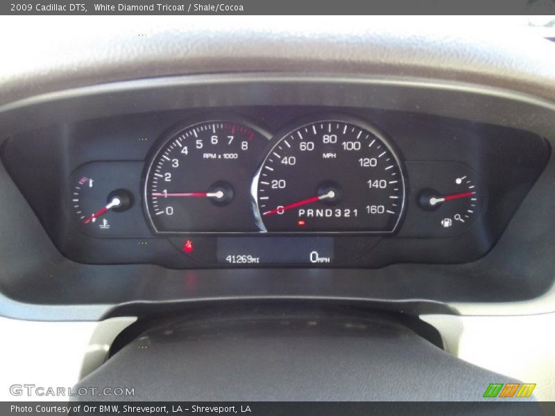 White Diamond Tricoat / Shale/Cocoa 2009 Cadillac DTS