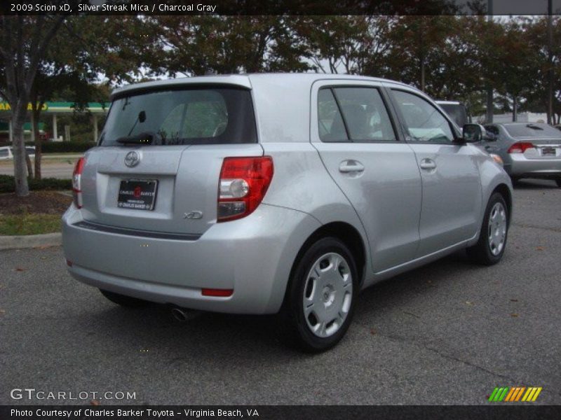 Silver Streak Mica / Charcoal Gray 2009 Scion xD