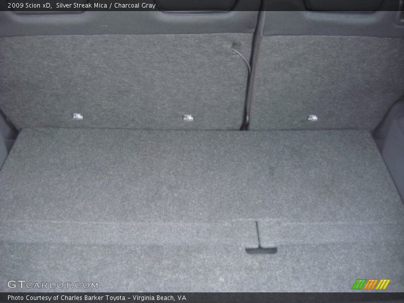 Silver Streak Mica / Charcoal Gray 2009 Scion xD