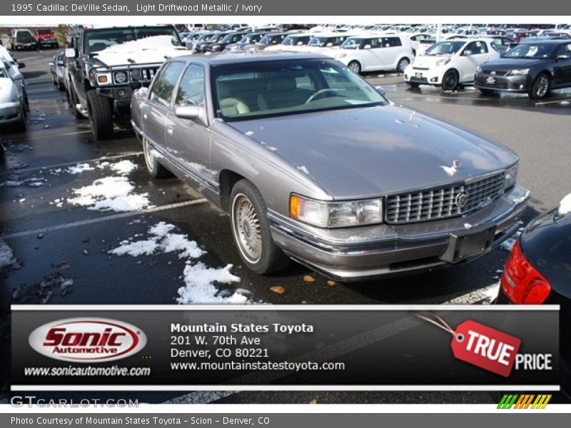 Light Driftwood Metallic / Ivory 1995 Cadillac DeVille Sedan
