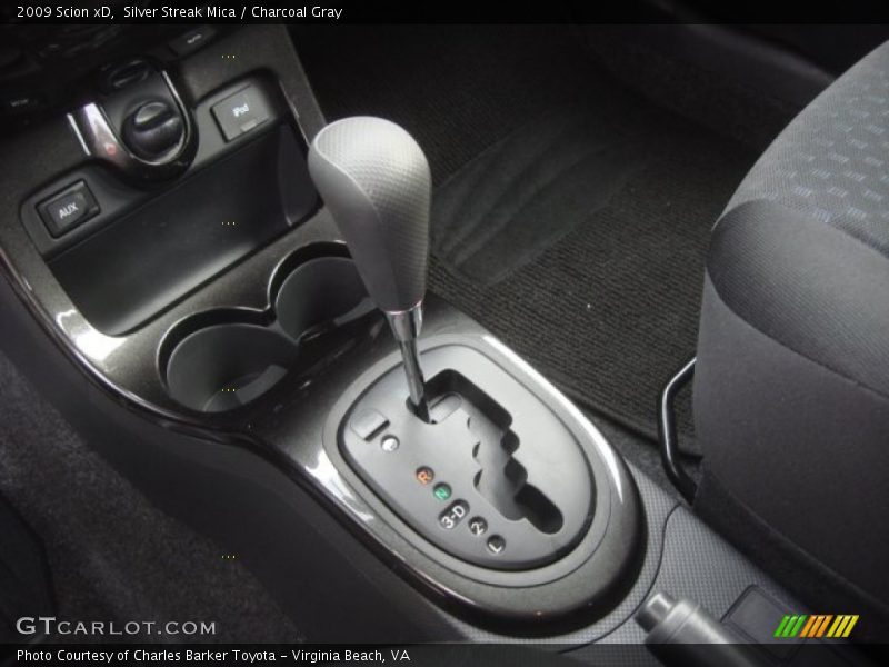 Silver Streak Mica / Charcoal Gray 2009 Scion xD