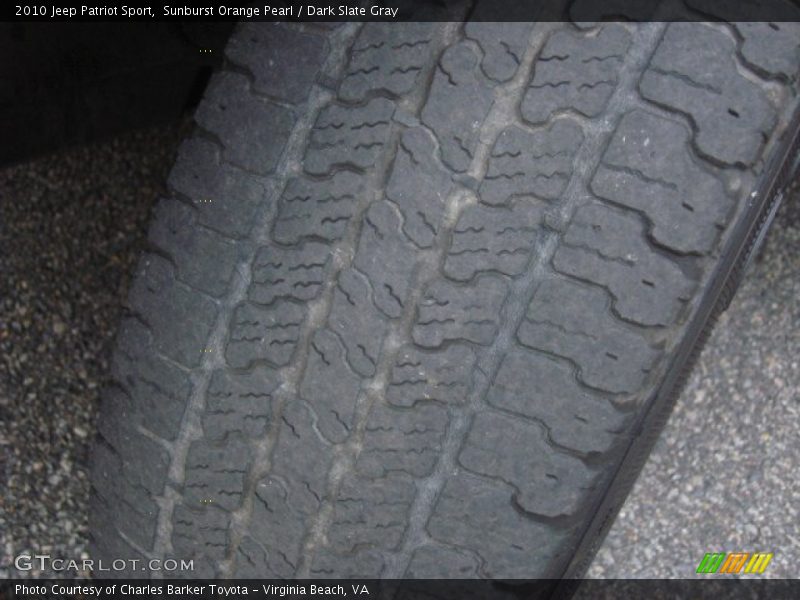Sunburst Orange Pearl / Dark Slate Gray 2010 Jeep Patriot Sport