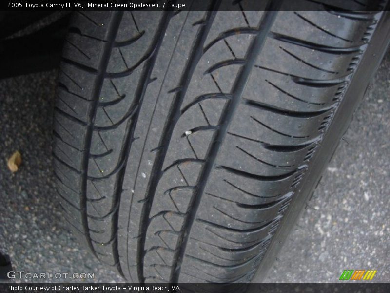 Mineral Green Opalescent / Taupe 2005 Toyota Camry LE V6