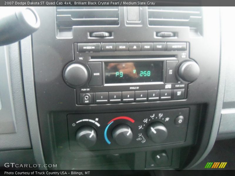 Brilliant Black Crystal Pearl / Medium Slate Gray 2007 Dodge Dakota ST Quad Cab 4x4