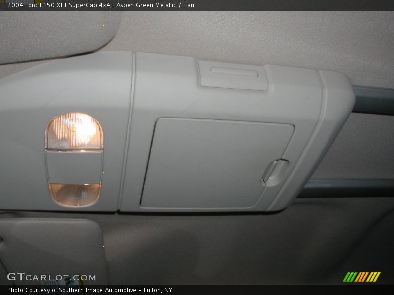 Aspen Green Metallic / Tan 2004 Ford F150 XLT SuperCab 4x4