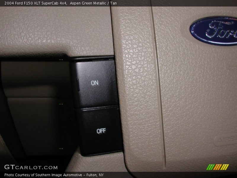Aspen Green Metallic / Tan 2004 Ford F150 XLT SuperCab 4x4