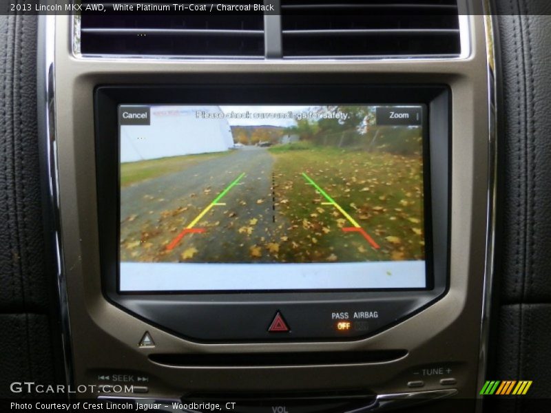 White Platinum Tri-Coat / Charcoal Black 2013 Lincoln MKX AWD