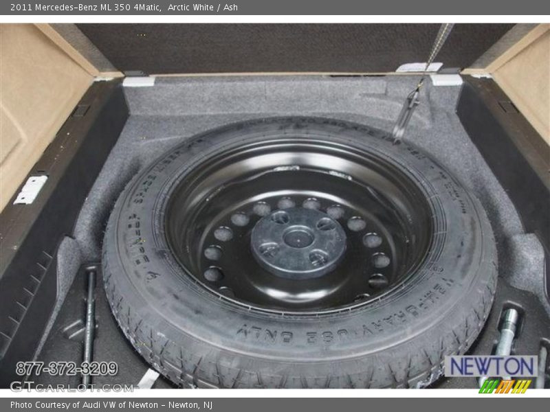 Arctic White / Ash 2011 Mercedes-Benz ML 350 4Matic