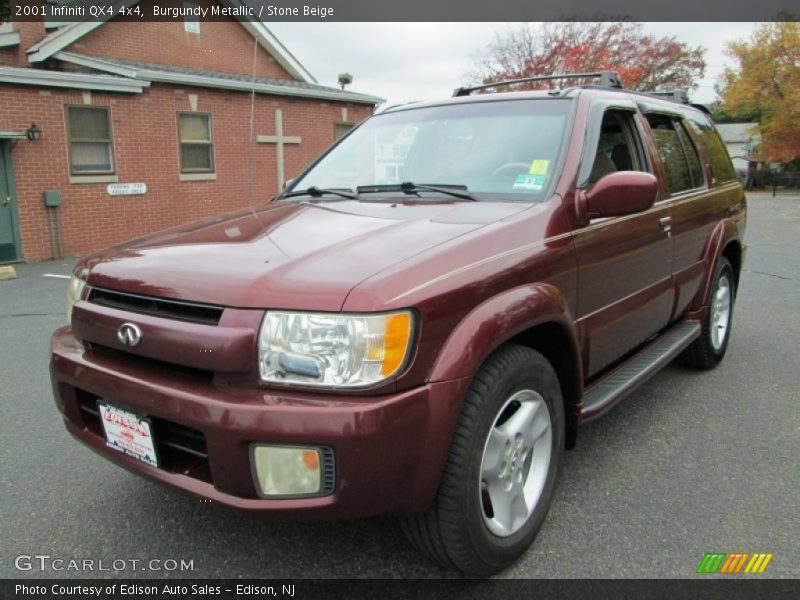 Front 3/4 View of 2001 QX4 4x4