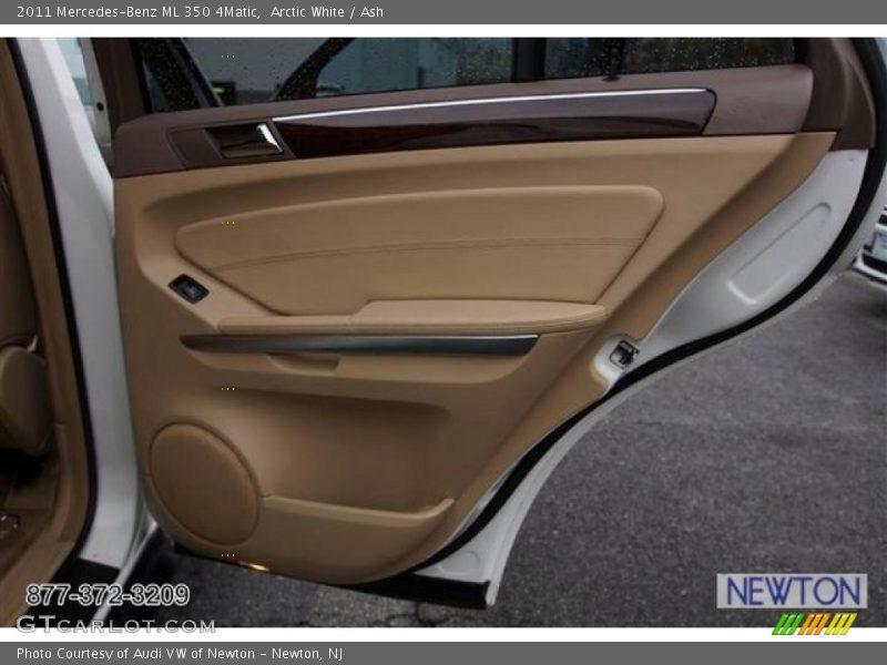 Arctic White / Ash 2011 Mercedes-Benz ML 350 4Matic