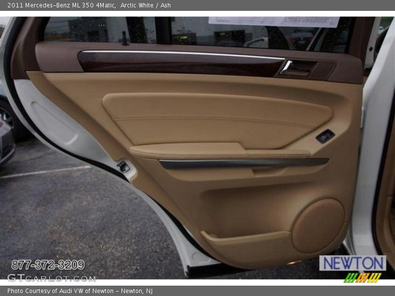 Arctic White / Ash 2011 Mercedes-Benz ML 350 4Matic