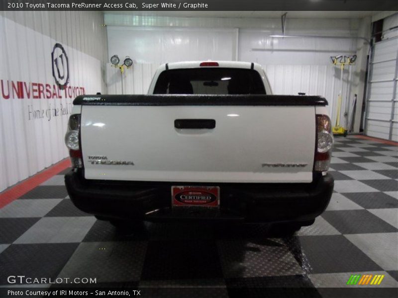 Super White / Graphite 2010 Toyota Tacoma PreRunner Access Cab