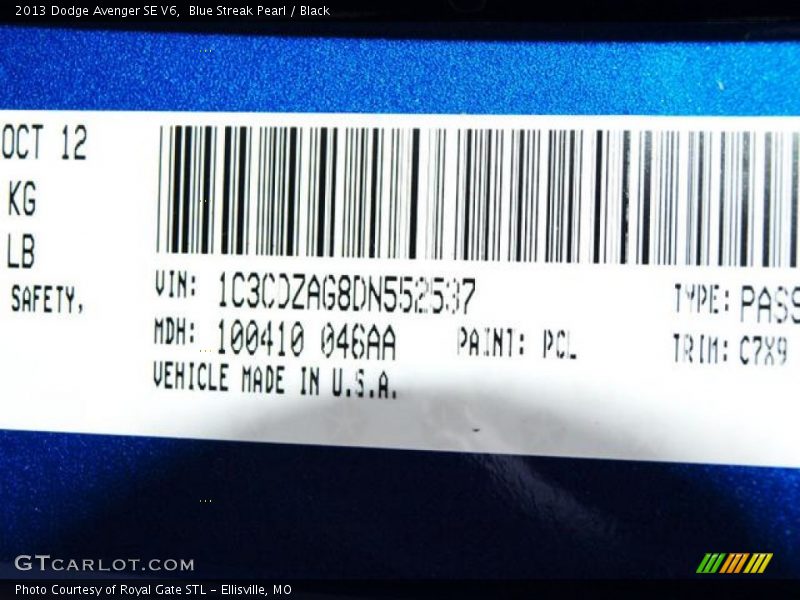 Blue Streak Pearl / Black 2013 Dodge Avenger SE V6