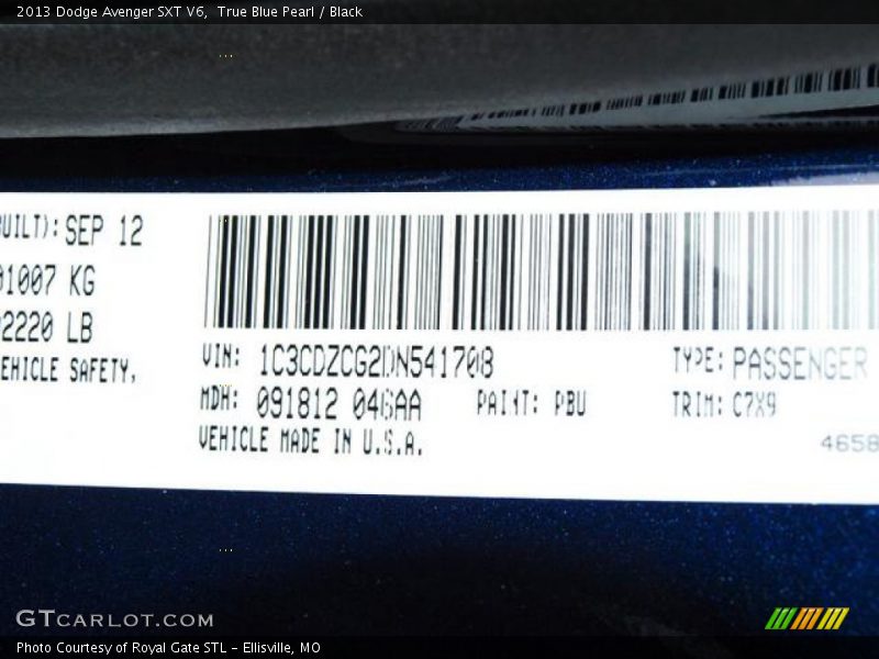 True Blue Pearl / Black 2013 Dodge Avenger SXT V6