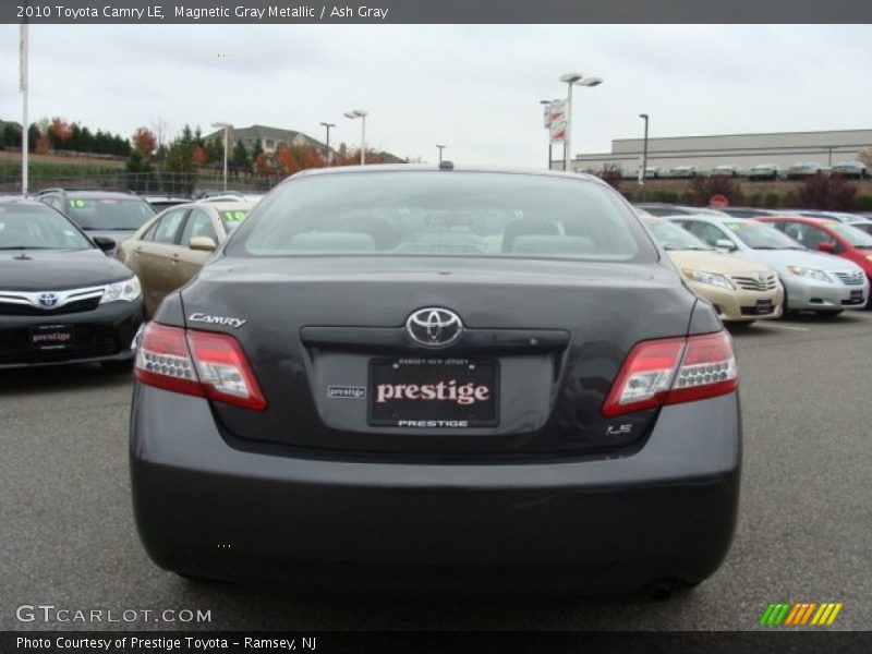 Magnetic Gray Metallic / Ash Gray 2010 Toyota Camry LE