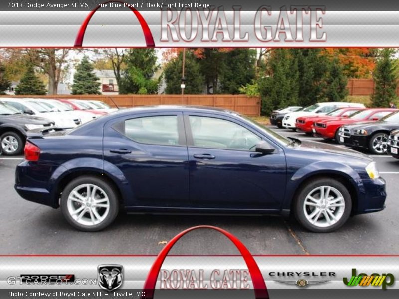 True Blue Pearl / Black/Light Frost Beige 2013 Dodge Avenger SE V6