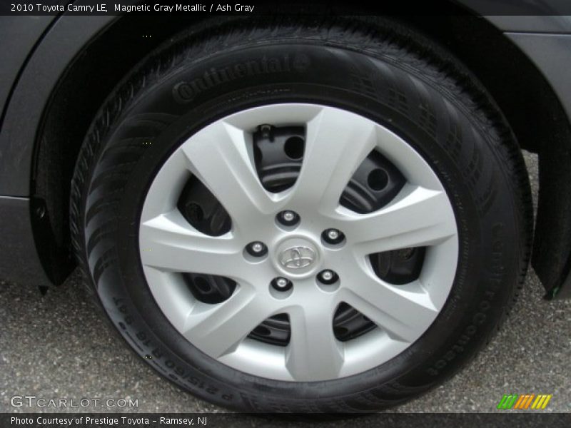 Magnetic Gray Metallic / Ash Gray 2010 Toyota Camry LE
