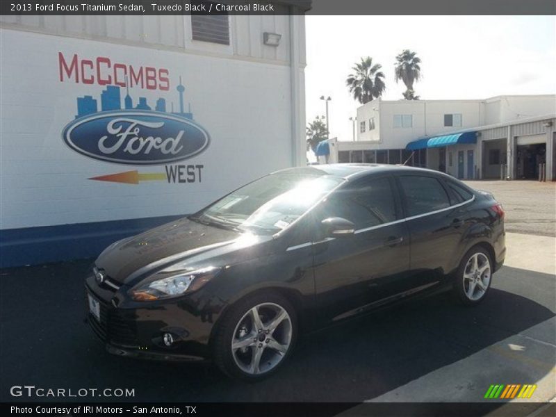 Tuxedo Black / Charcoal Black 2013 Ford Focus Titanium Sedan