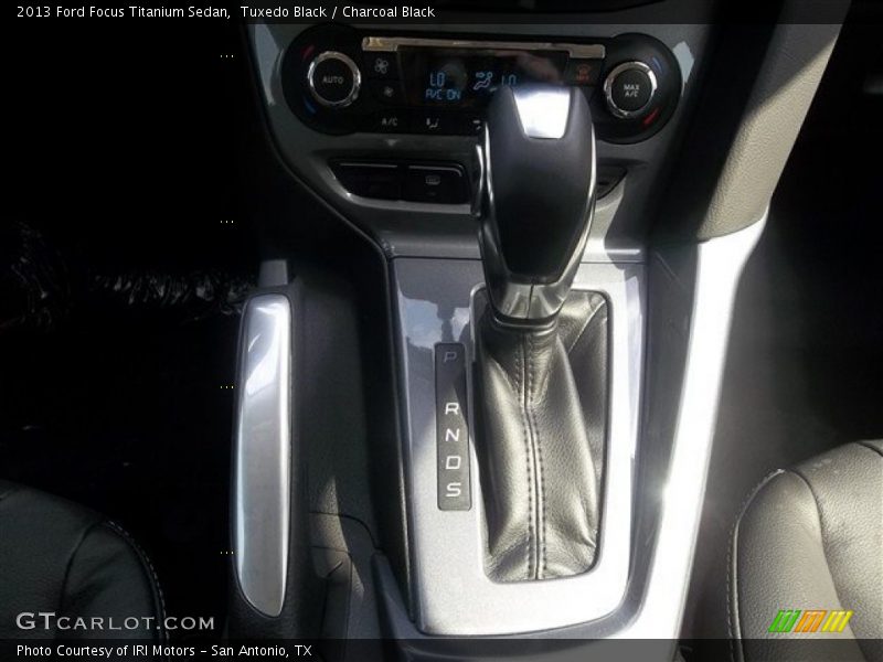 Tuxedo Black / Charcoal Black 2013 Ford Focus Titanium Sedan
