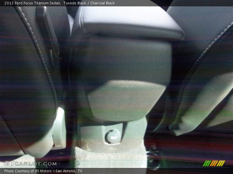 Tuxedo Black / Charcoal Black 2013 Ford Focus Titanium Sedan