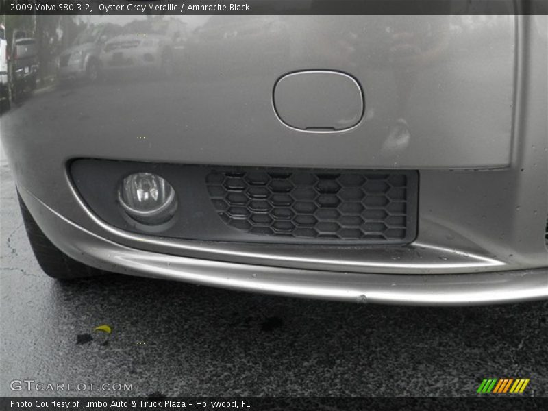Oyster Gray Metallic / Anthracite Black 2009 Volvo S80 3.2