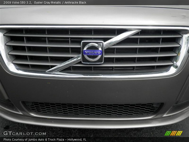 Oyster Gray Metallic / Anthracite Black 2009 Volvo S80 3.2