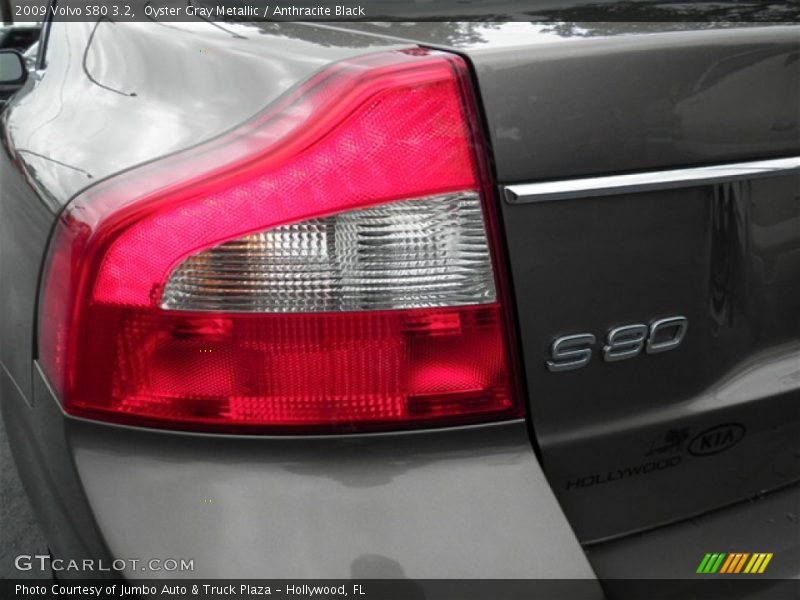 Oyster Gray Metallic / Anthracite Black 2009 Volvo S80 3.2