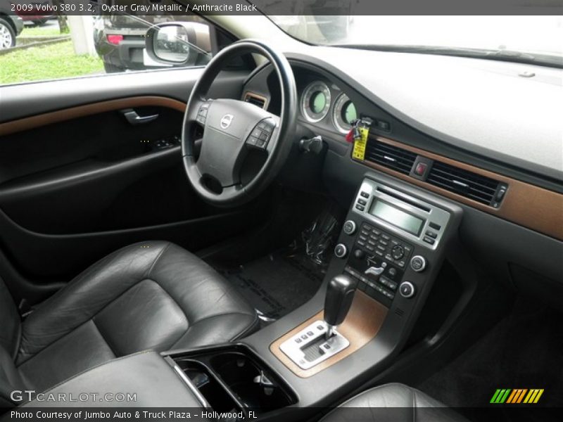 Oyster Gray Metallic / Anthracite Black 2009 Volvo S80 3.2