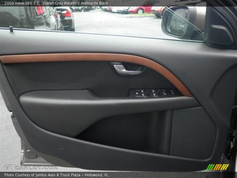 Oyster Gray Metallic / Anthracite Black 2009 Volvo S80 3.2