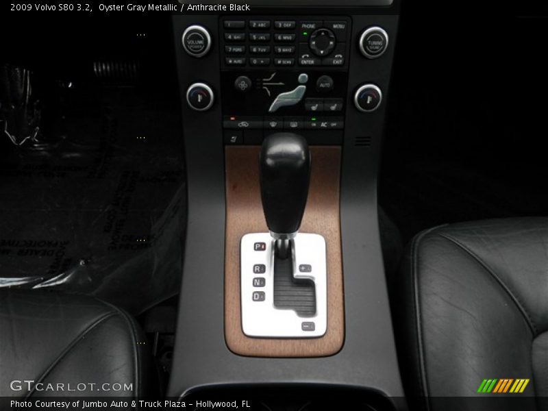 Oyster Gray Metallic / Anthracite Black 2009 Volvo S80 3.2