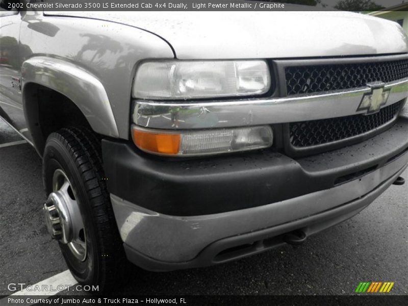Light Pewter Metallic / Graphite 2002 Chevrolet Silverado 3500 LS Extended Cab 4x4 Dually