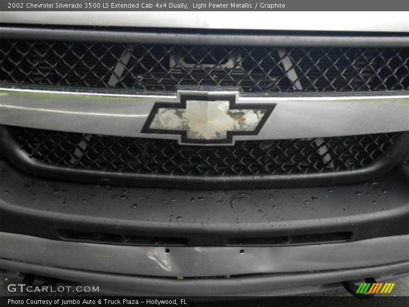 Light Pewter Metallic / Graphite 2002 Chevrolet Silverado 3500 LS Extended Cab 4x4 Dually