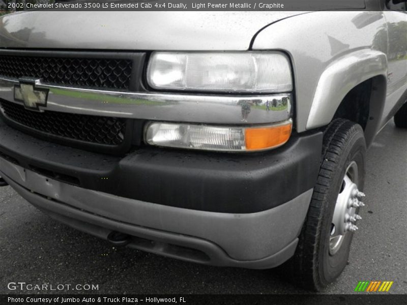 Light Pewter Metallic / Graphite 2002 Chevrolet Silverado 3500 LS Extended Cab 4x4 Dually