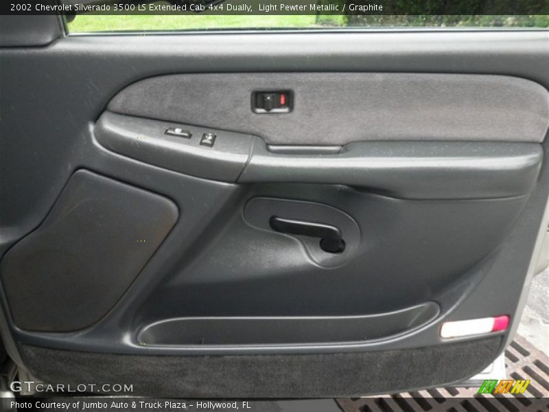 Light Pewter Metallic / Graphite 2002 Chevrolet Silverado 3500 LS Extended Cab 4x4 Dually