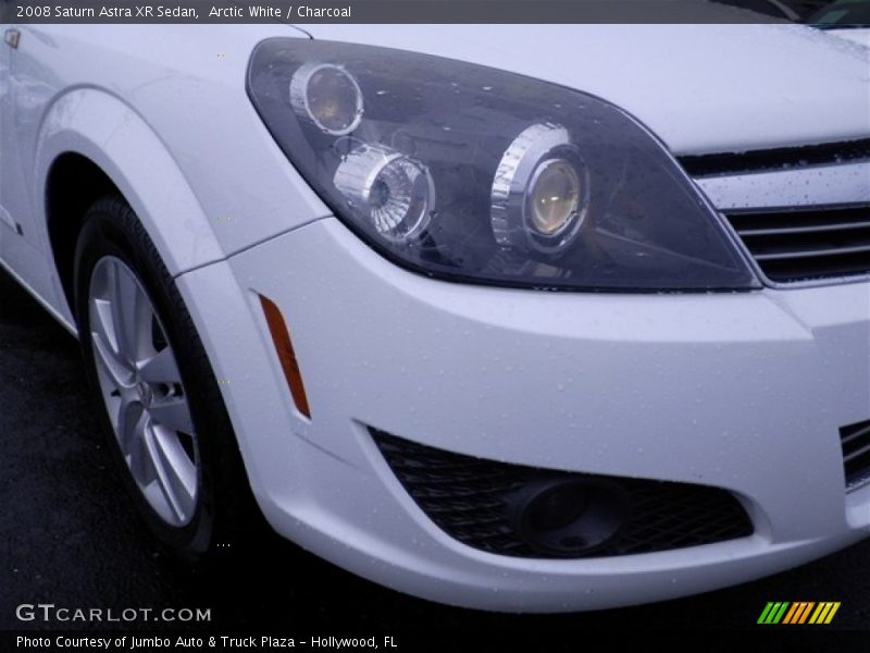 Arctic White / Charcoal 2008 Saturn Astra XR Sedan
