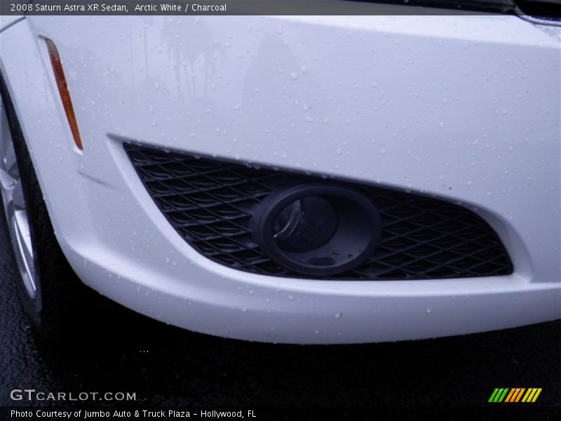 Arctic White / Charcoal 2008 Saturn Astra XR Sedan