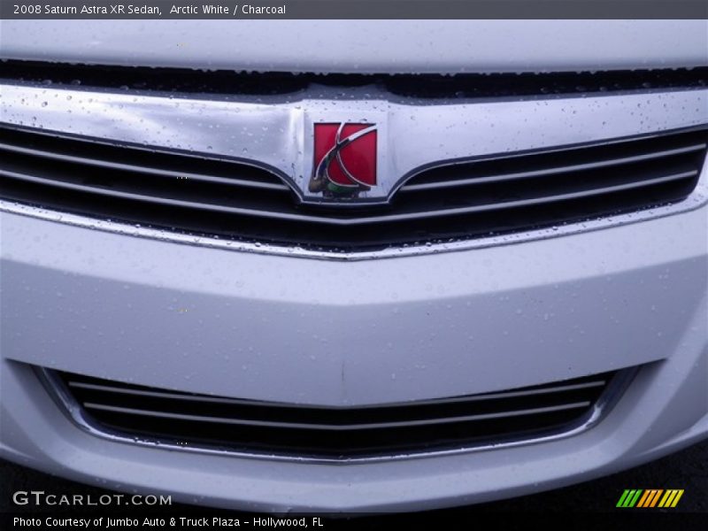 Arctic White / Charcoal 2008 Saturn Astra XR Sedan