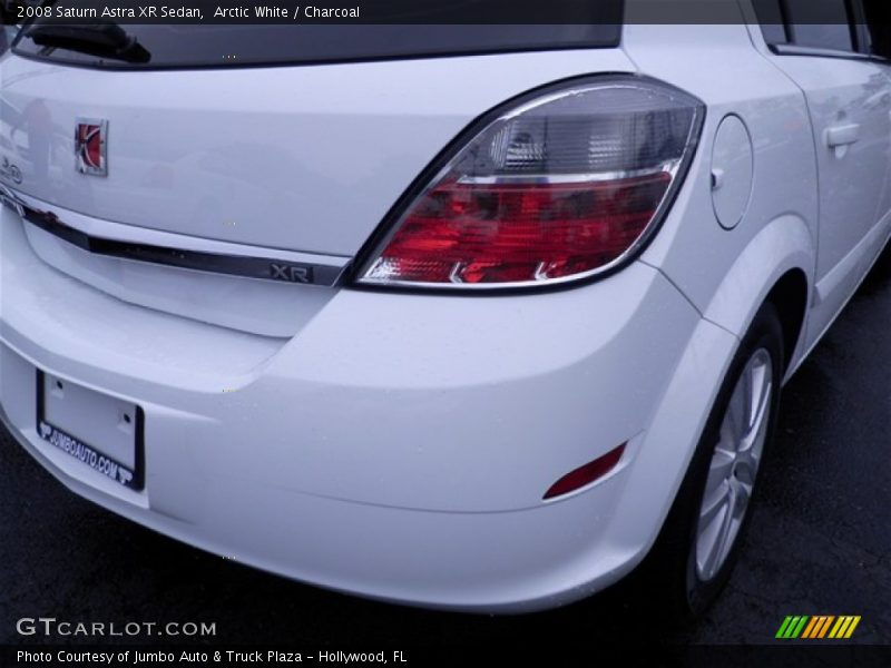 Arctic White / Charcoal 2008 Saturn Astra XR Sedan