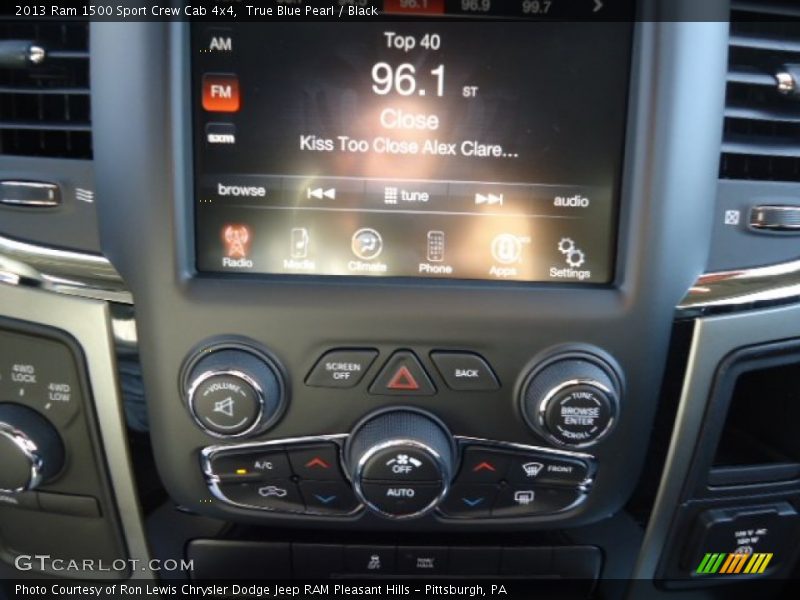 Controls of 2013 1500 Sport Crew Cab 4x4