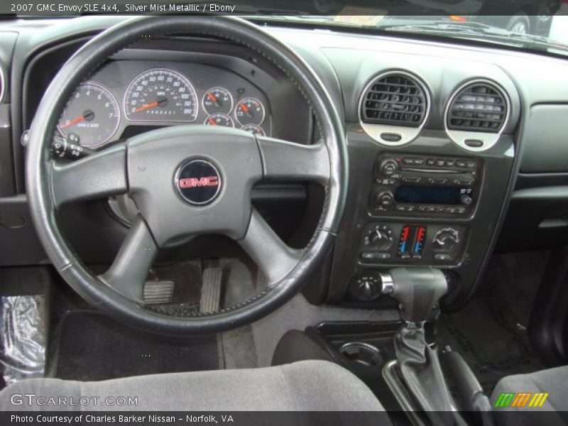 Dashboard of 2007 Envoy SLE 4x4
